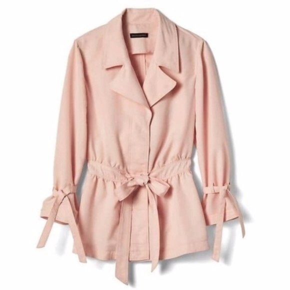 Banana Republic Jackets & Blazers - Banana Republic Belted Bow Jacket